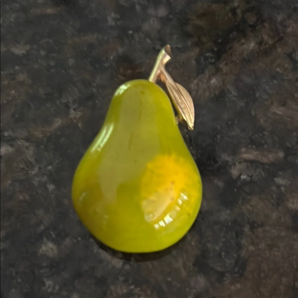 Elegant Gold and Green Pear Brooch